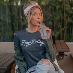 Katydid New Lazy Daisy Graphic Tee Shirt